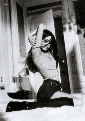 Korina Longin pic #1074